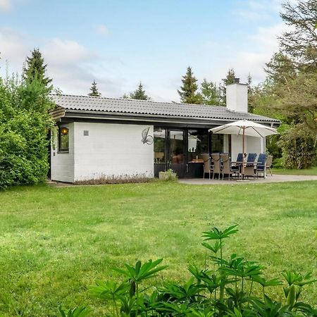 Amazing Home In Kalundborg With Kitchen Exterior photo