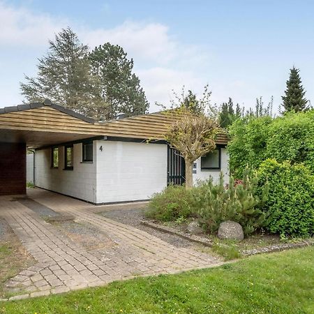 Amazing Home In Kalundborg With Kitchen Exterior photo