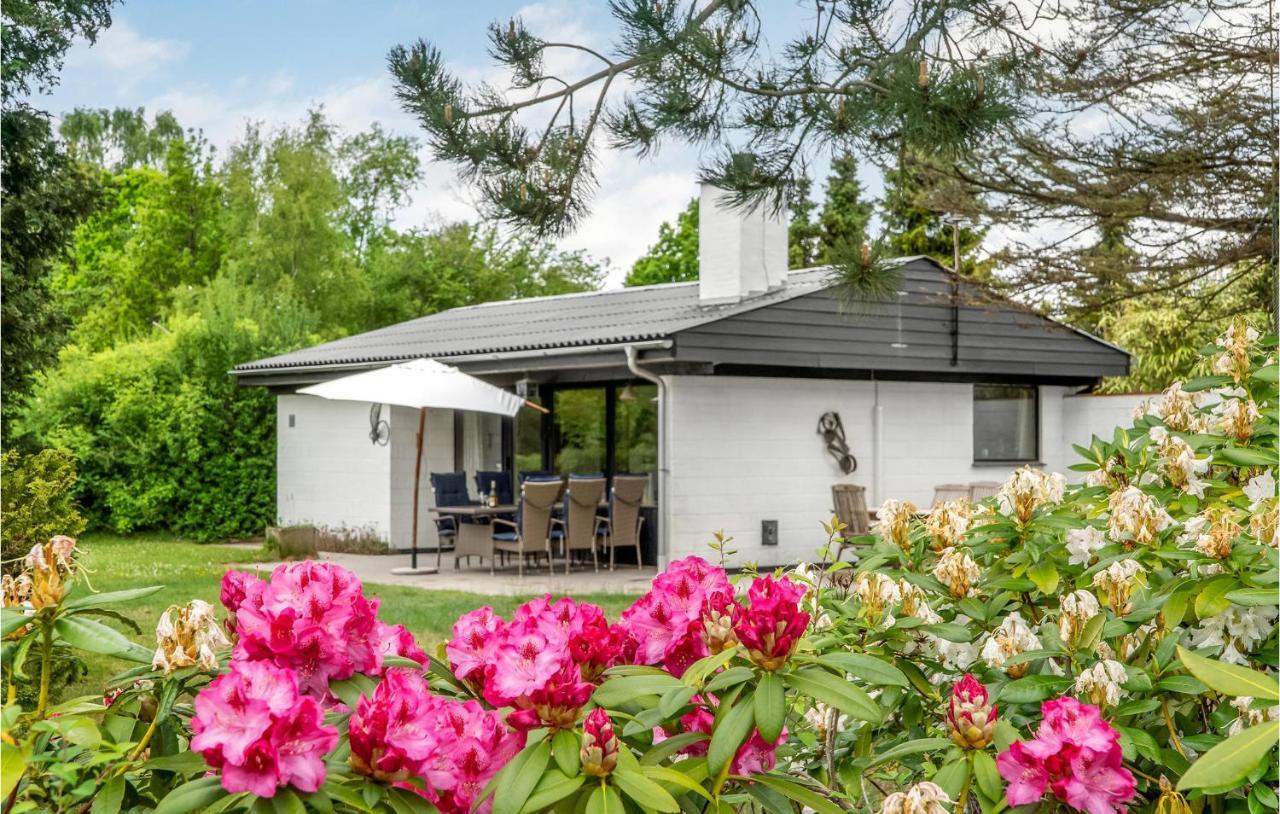 Amazing Home In Kalundborg With Kitchen Exterior photo